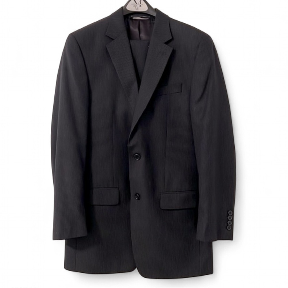 Michael Kors Gray Pinstripe Two Piece Suit 39L 32x31